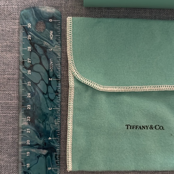 Tiffany box with dustbag - Picture 4 of 8